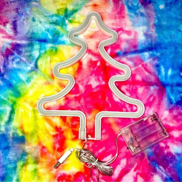 Green Christmas Tree LED Neon Sign - Picture 7 of 9